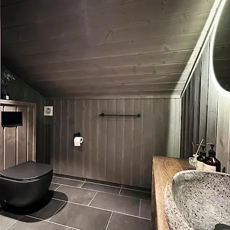 Modern At Hogevarde Panoramic View, Fireplace And Ev Station Granheim (Fla)