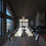 Modern At Hogevarde Panoramic View, Fireplace And Ev Station Granheim (Fla)